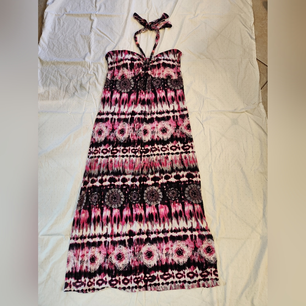 Caren Sport Strapless Dress in Pink and Black. SKU F12